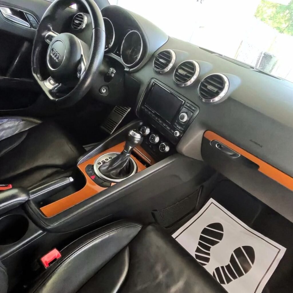 clean interior of luxury car after full premium car detailing in sarasota florida by orozco auto detailing